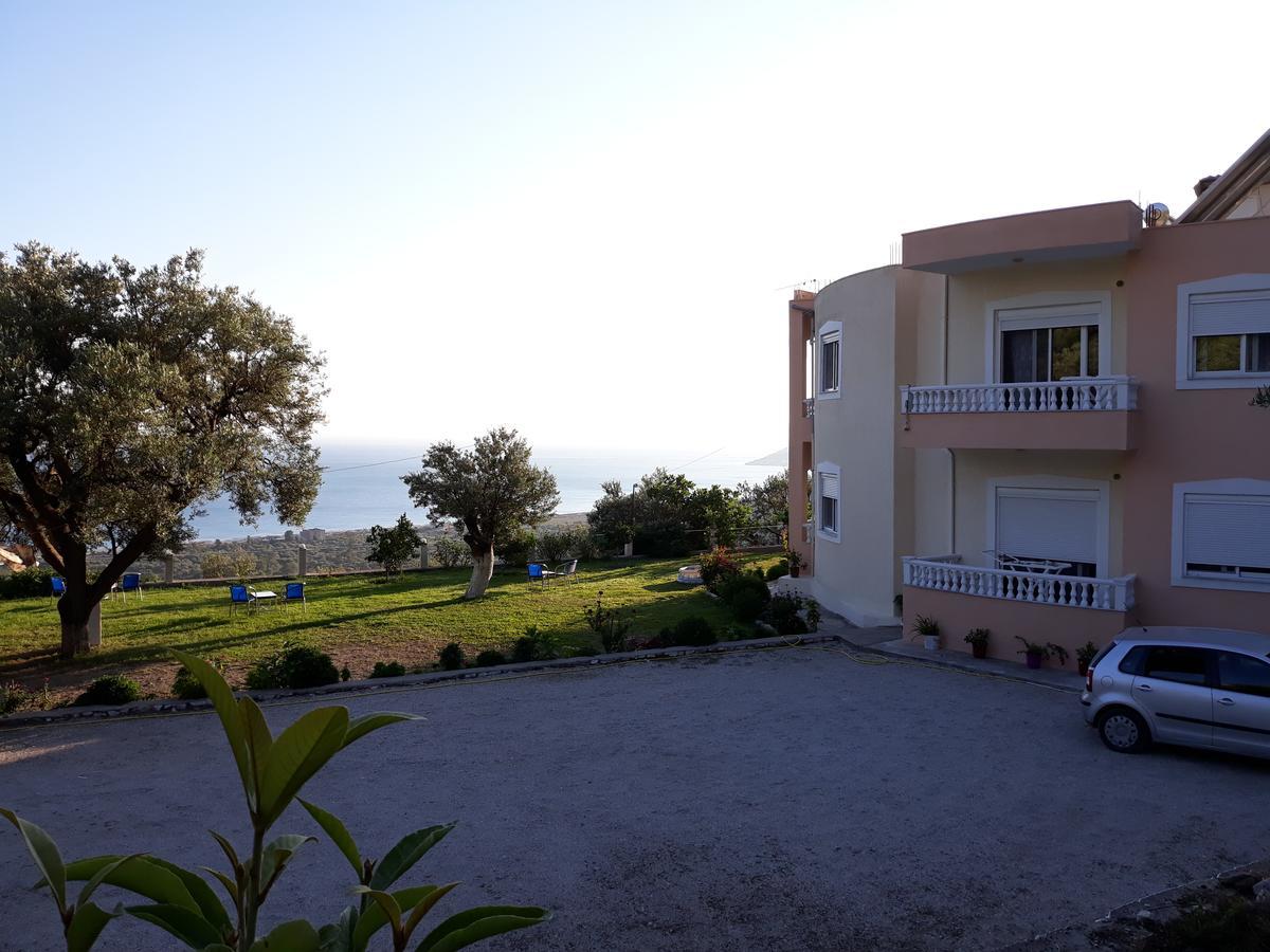 Onirana Apartments Borsh Exterior photo